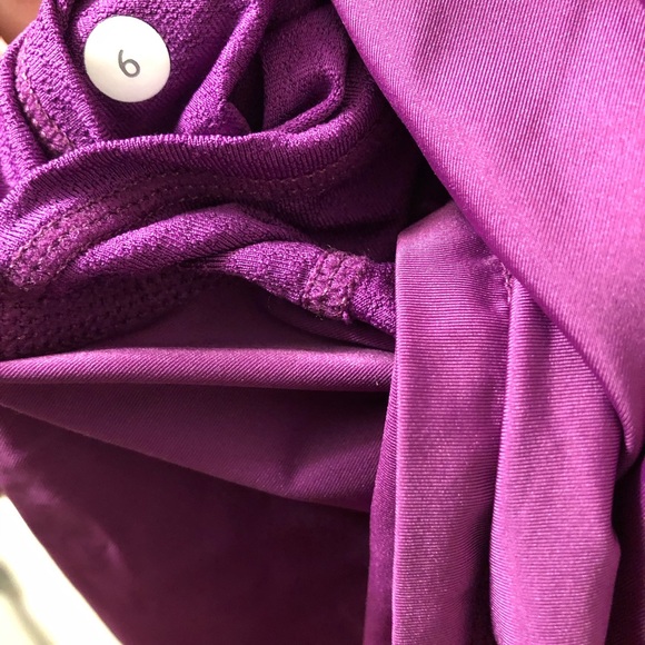 Lululemon Dewberry Top - Picture 4 of 4